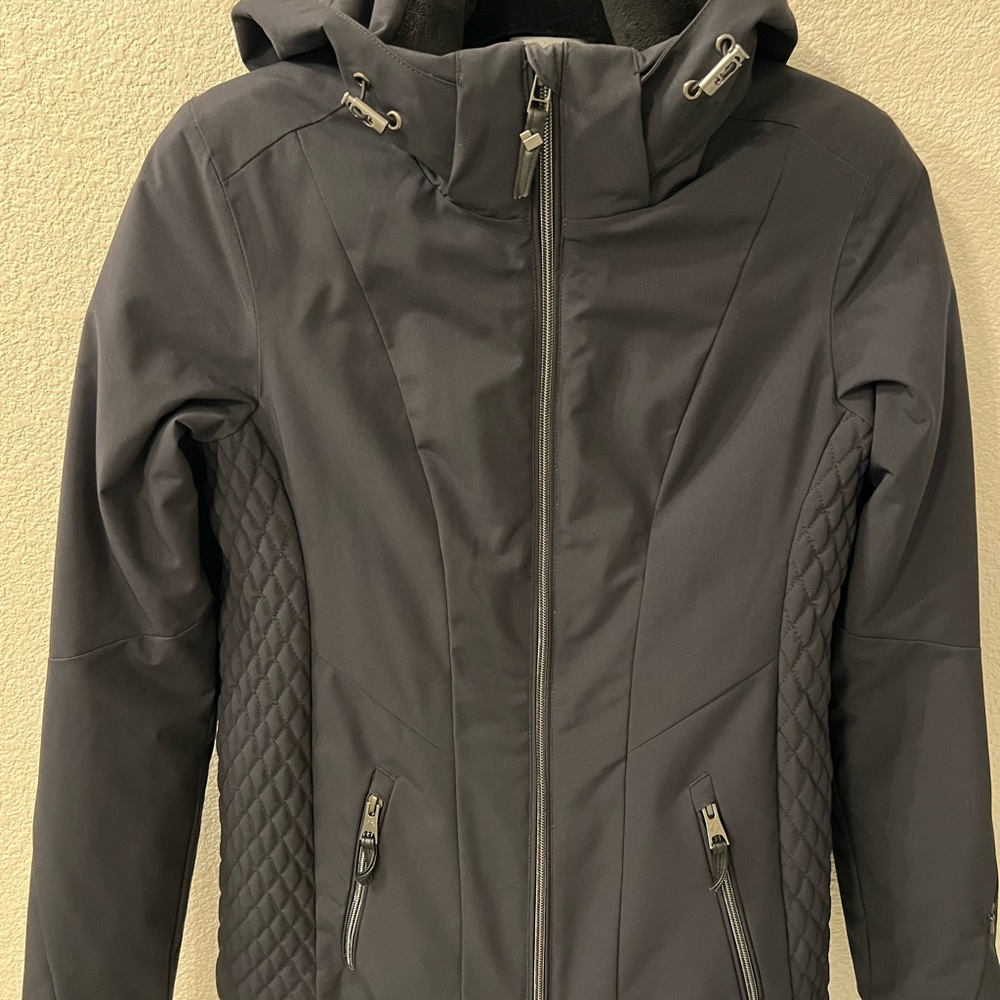 Obermeyer Black Ski & Snow Jacket with Hood and Smooth Texture